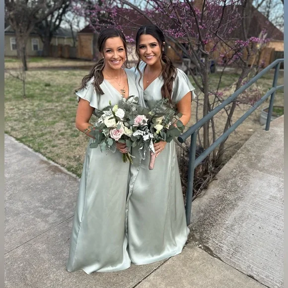 aw bridesmaid dresses Scoop Long Sleeves Ruffled Sheath Beaded Sheath Knee-Length Mother of –  Loveiss main image 0